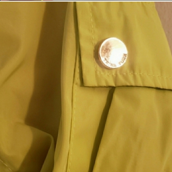 Trina Turk Anorak Hamptons Neon Yellow Jacket Size small - Picture 8 of 9